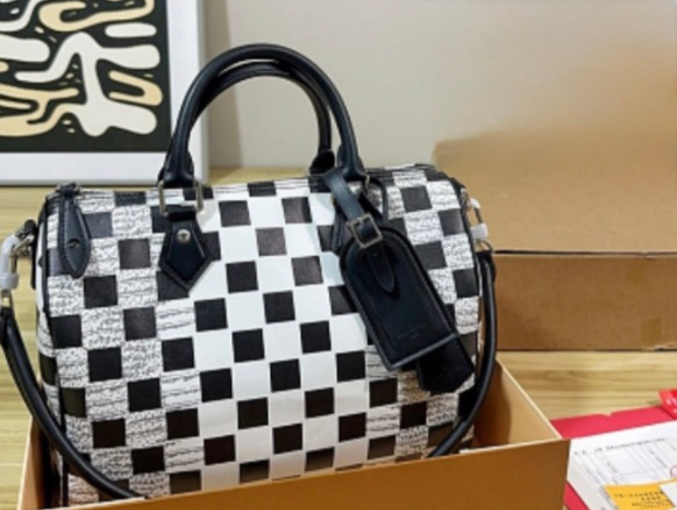 Black and white checkered speedy